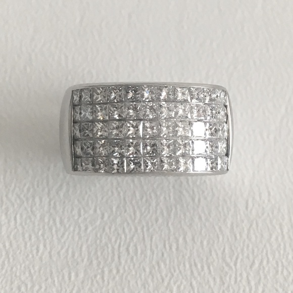 LADIES PLATINUM DIAMOND RING - Picture 8 of 12
